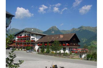 Austria Privát Raggal, Exteriorul